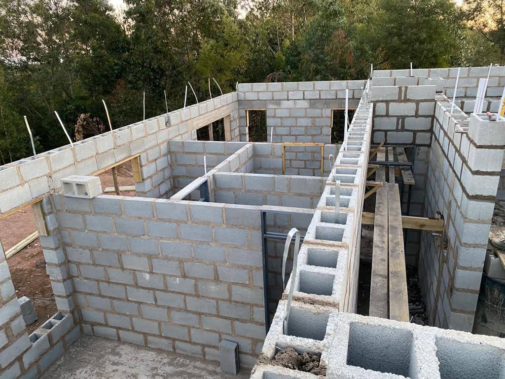 Brick wall construction